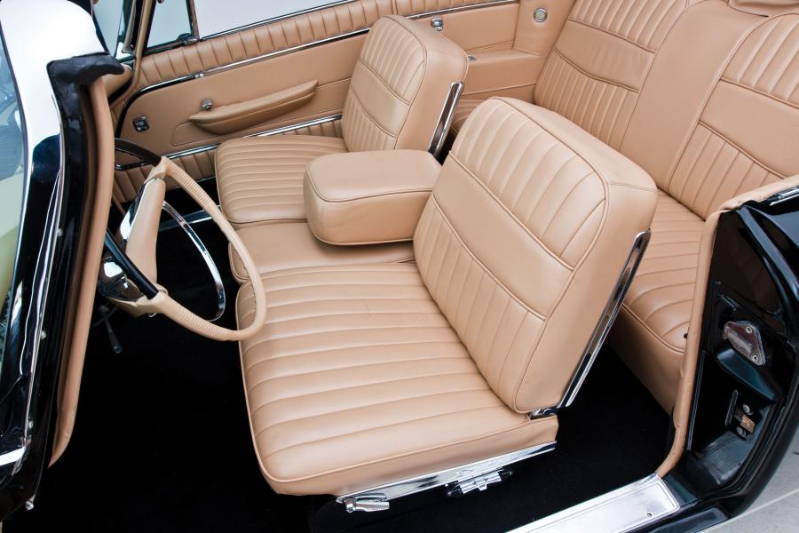  Chrysler 300E Convertible 1959 года  (фото 6 из 25)